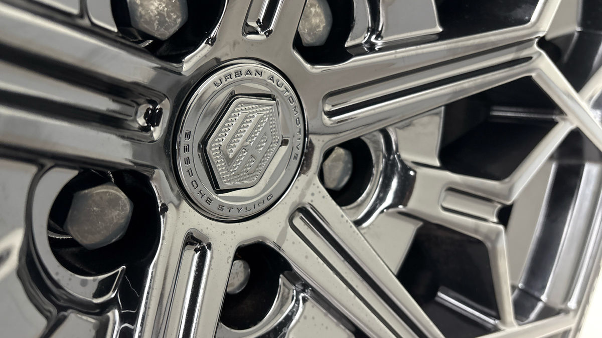 Land Rover Defender 110 Urban Image 59