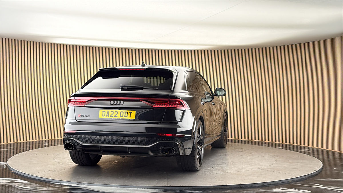 More views of Audi RSQ8