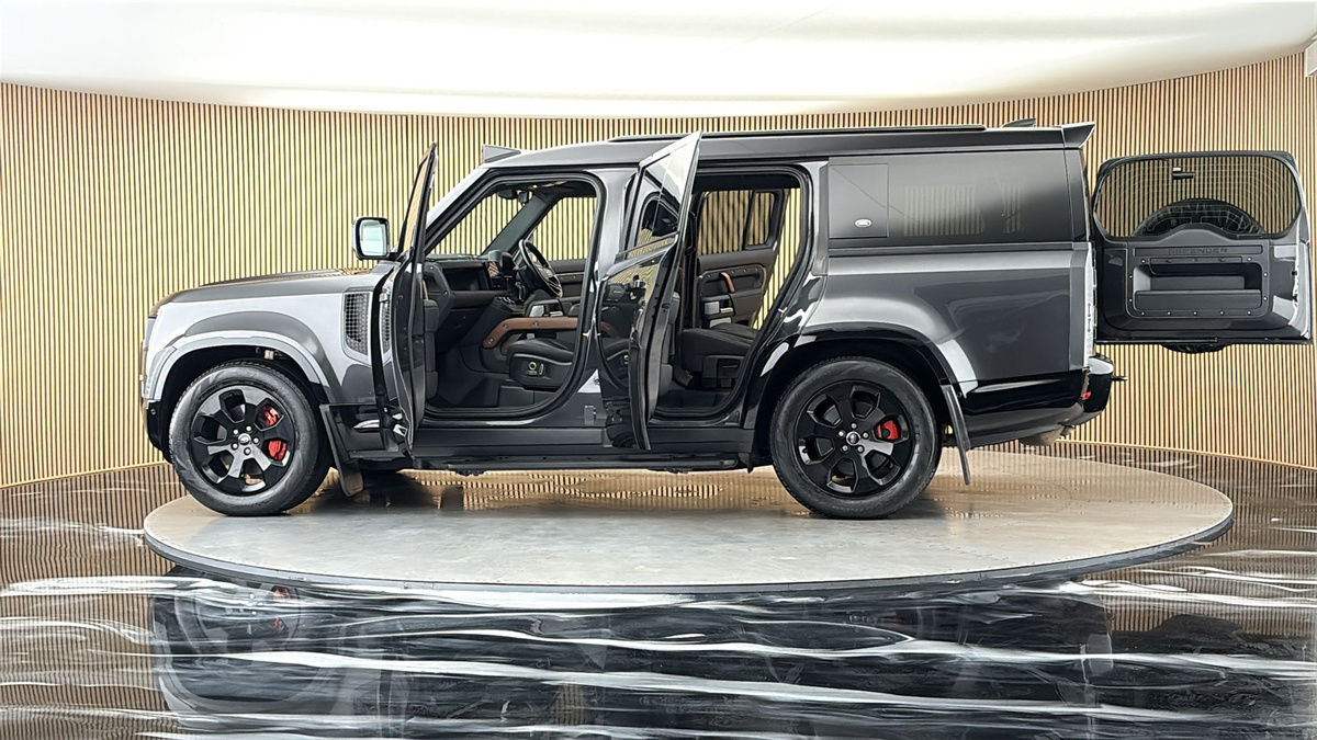 More views of Land Rover Defender 130