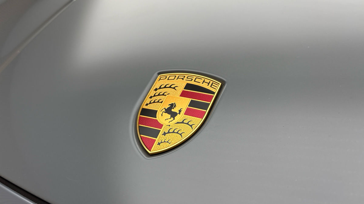 Porsche Cayenne Image 24