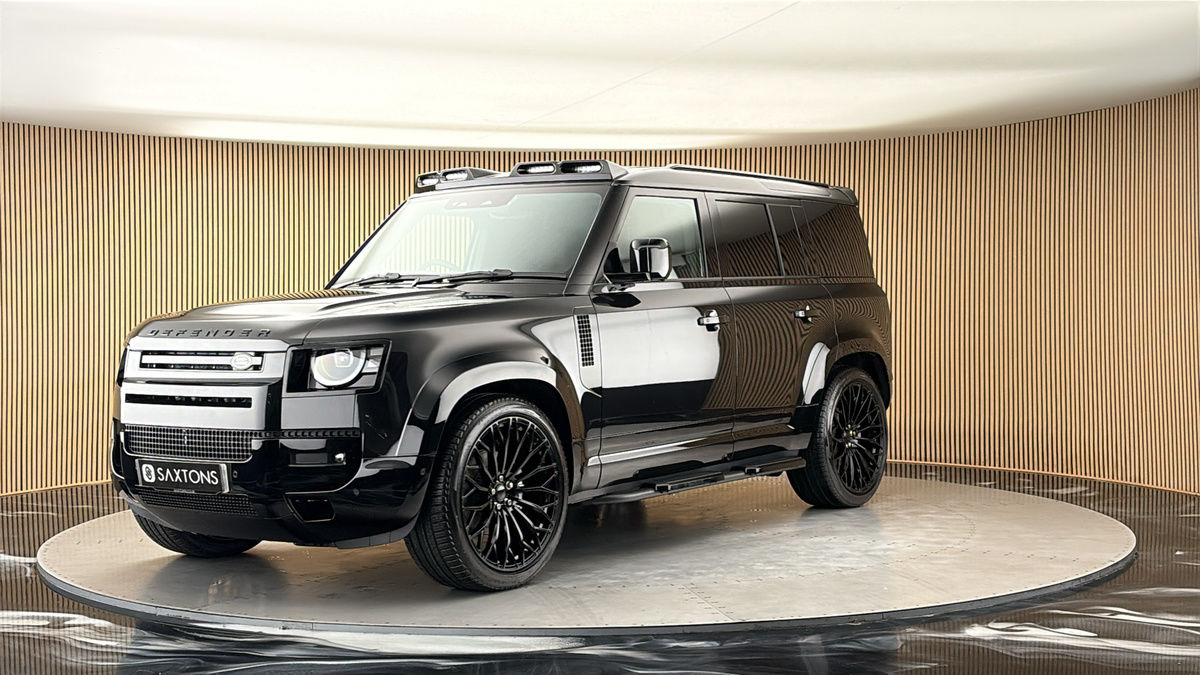 More views of Land Rover Defender 110