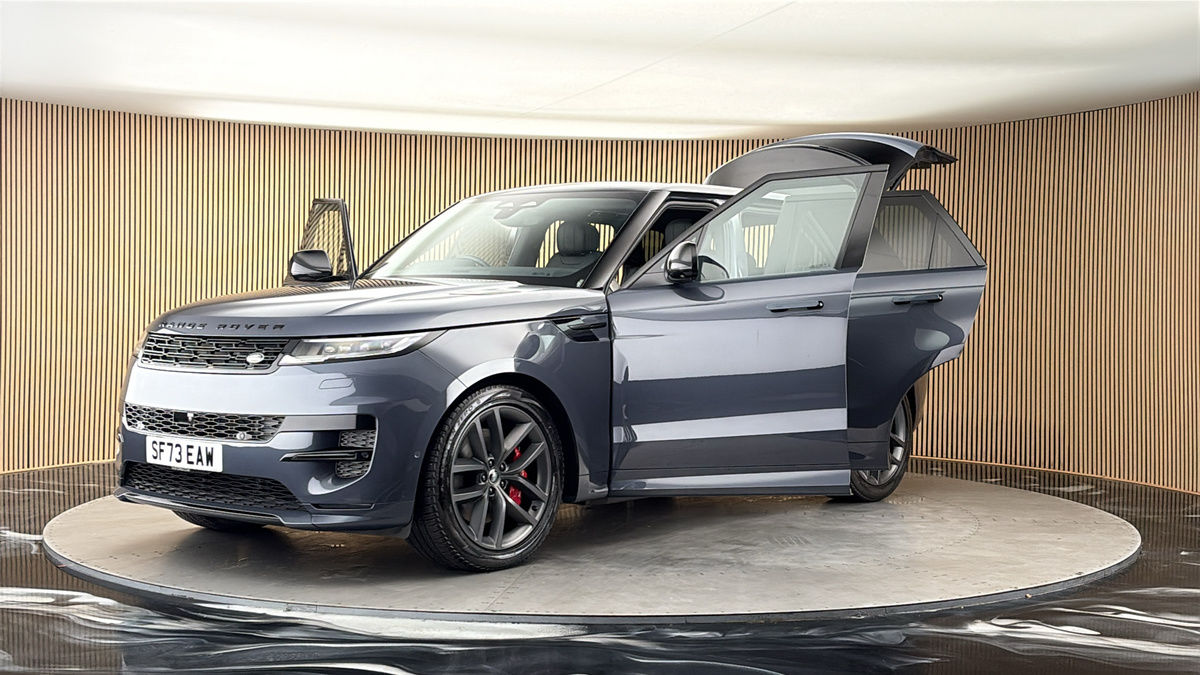 More views of Land Rover Range Rover Sport