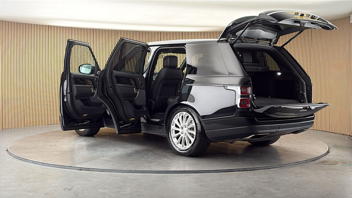 More views of Land Rover Range Rover