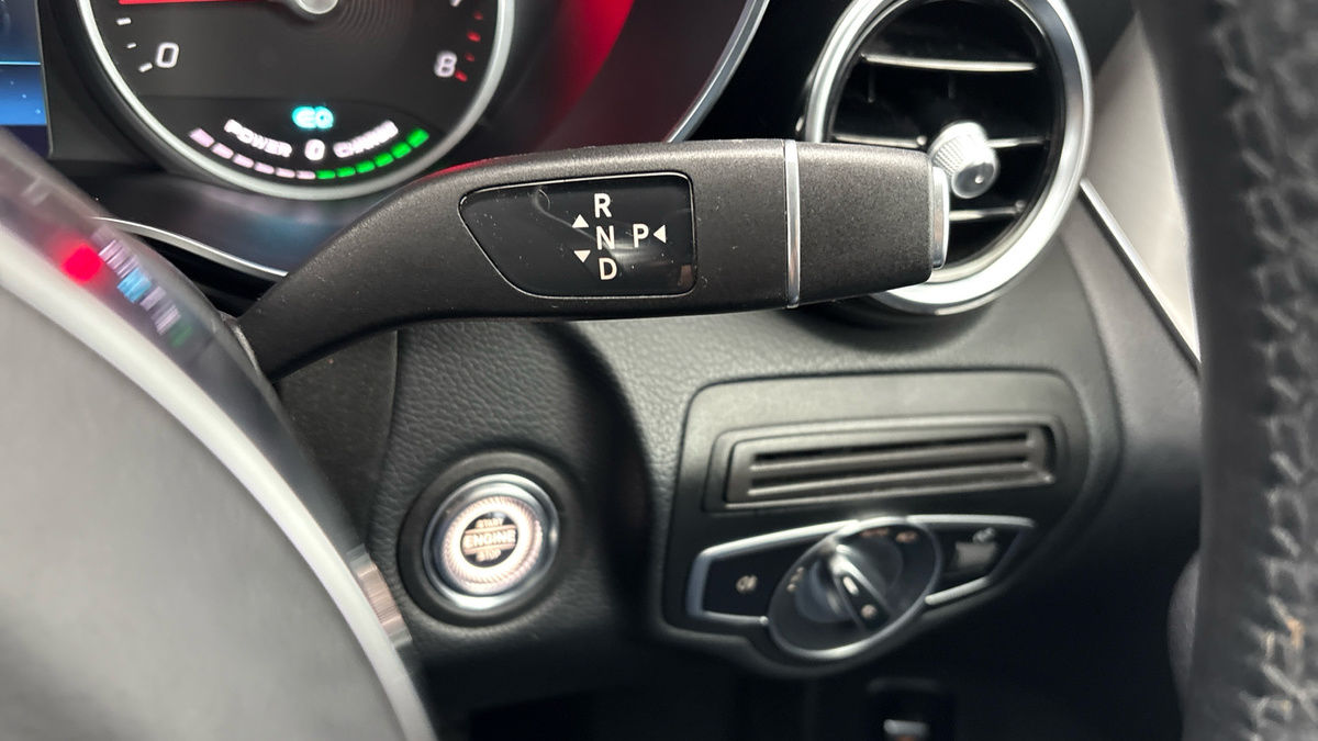 Mercedes-Benz GLC Image 6