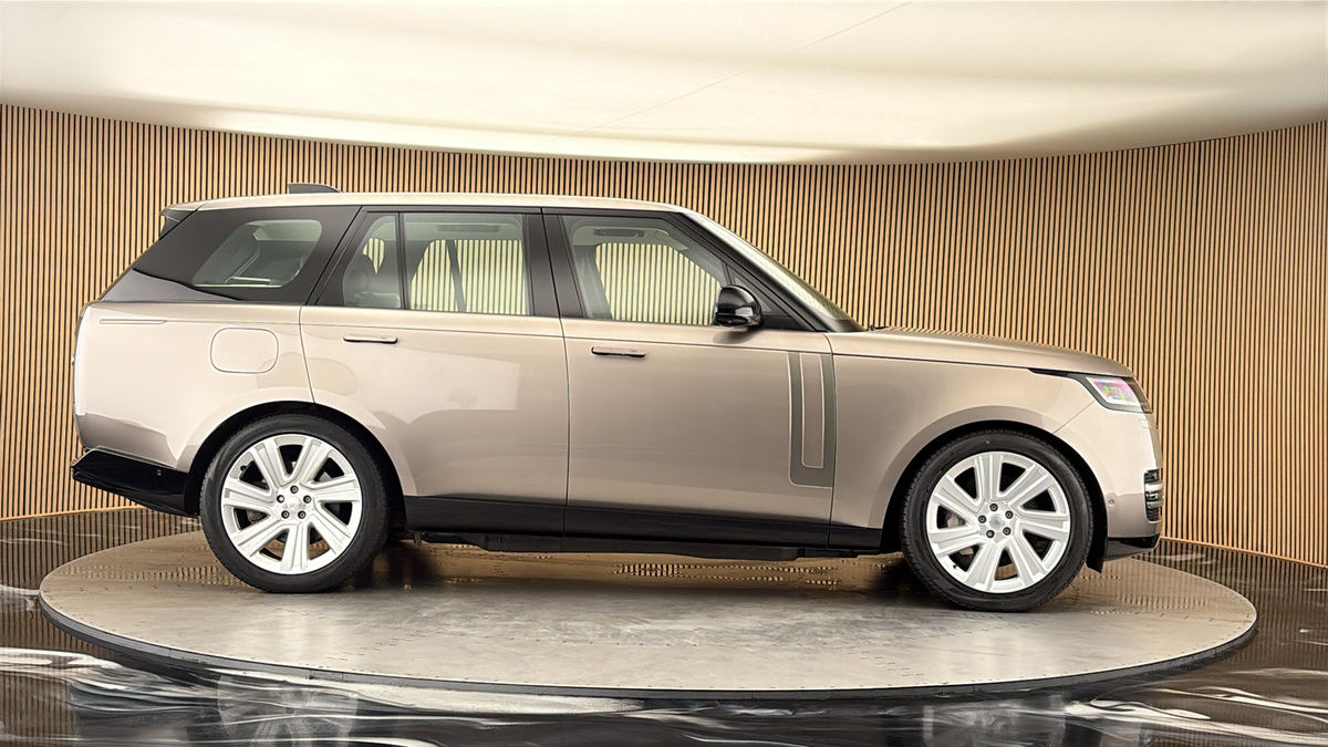 Land Rover Range Rover Image 16