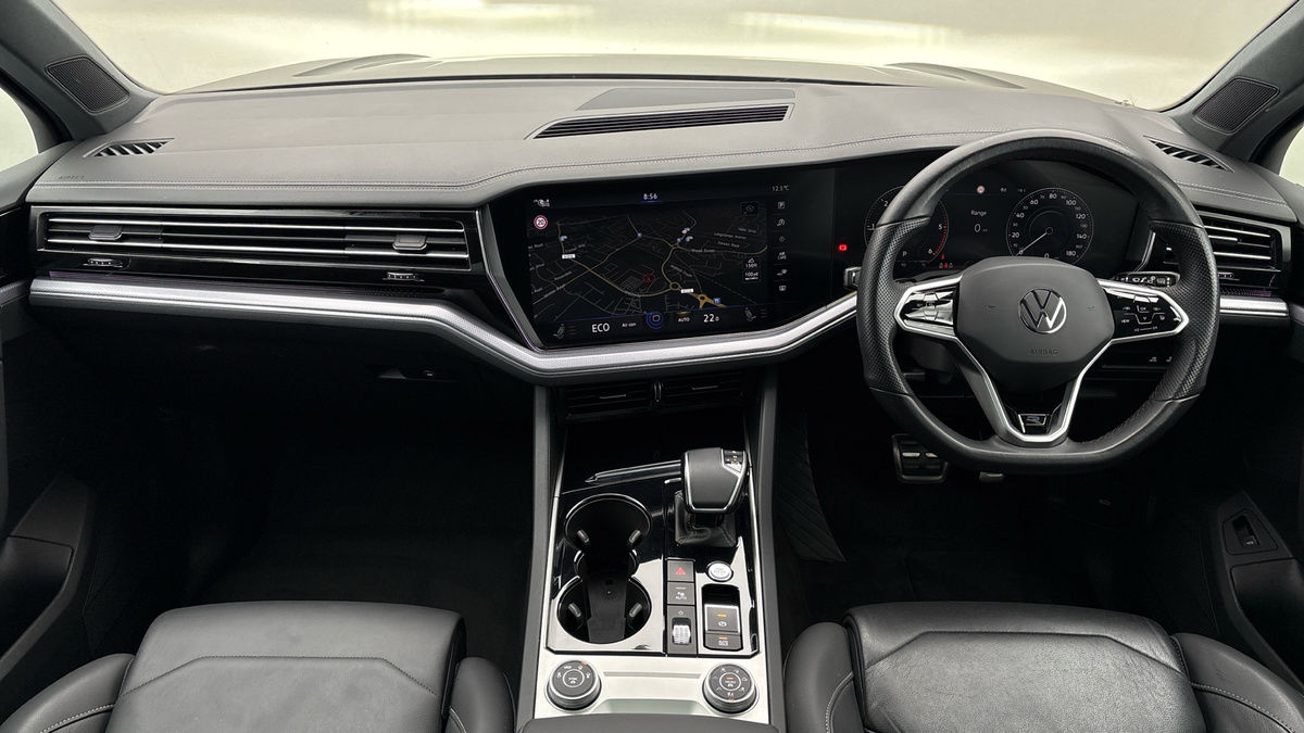 Volkswagen Touareg Image 12