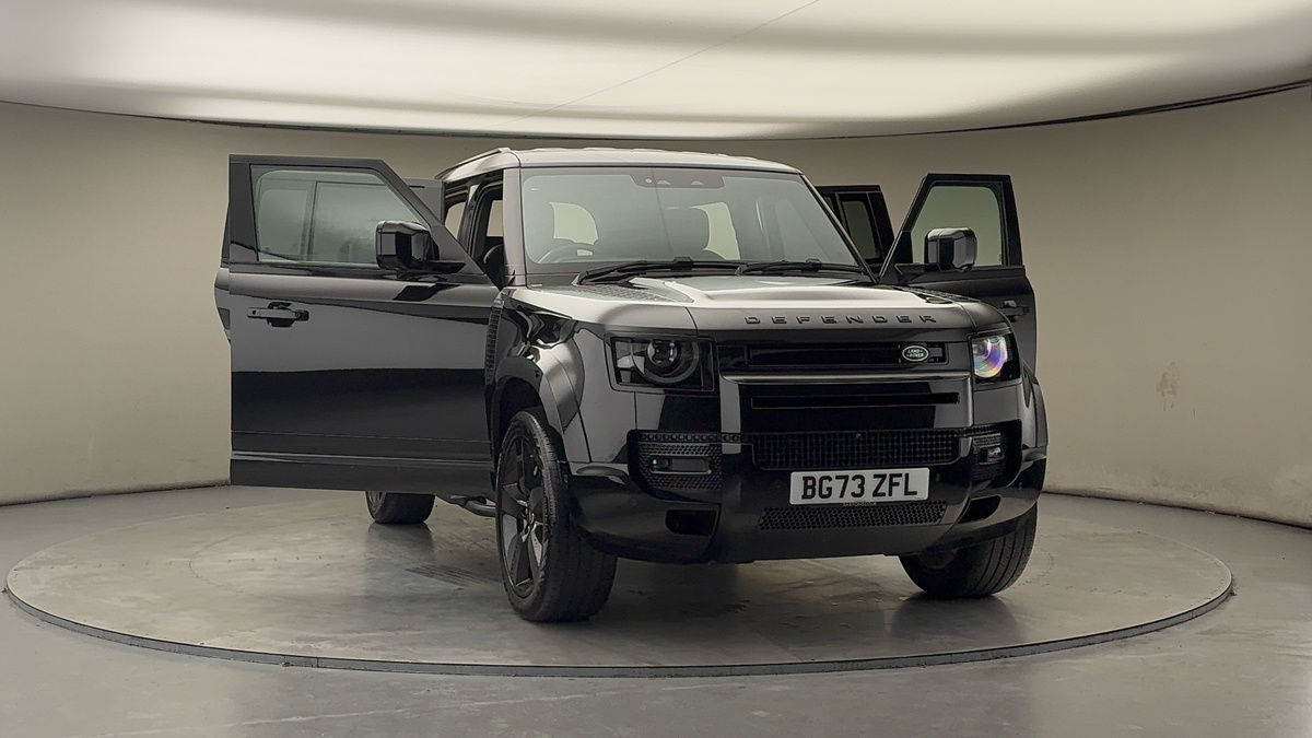 More views of Land Rover Defender 110