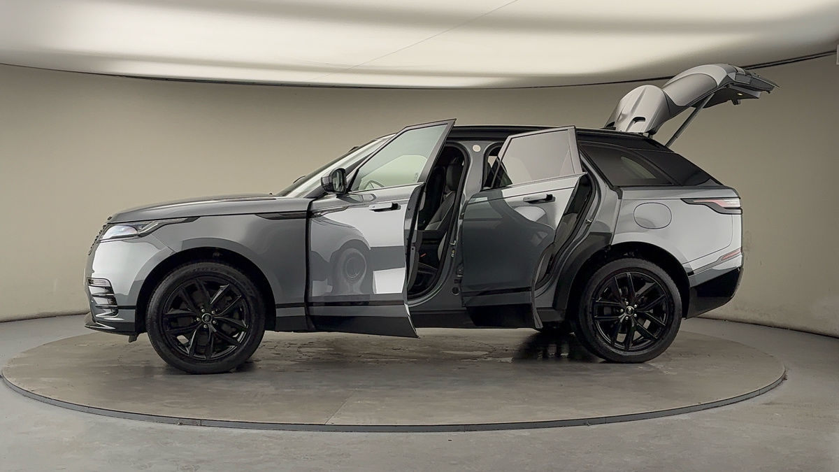 More views of Land Rover Range Rover Velar