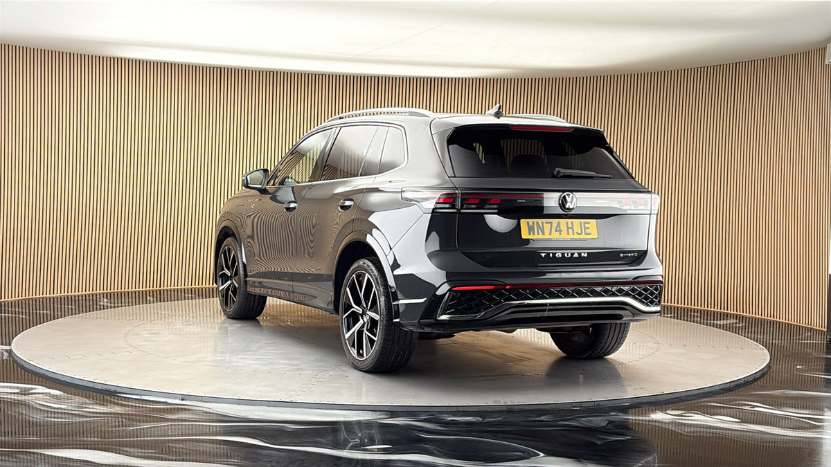 More views of Volkswagen Tiguan