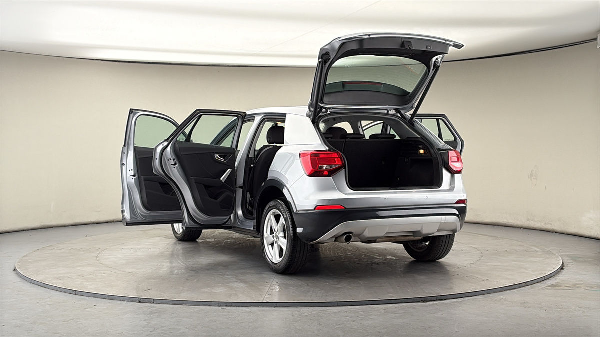 More views of Audi Q2