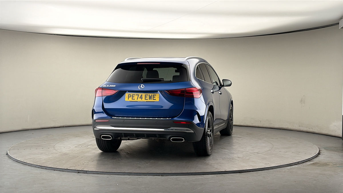 More views of Mercedes-Benz GLA