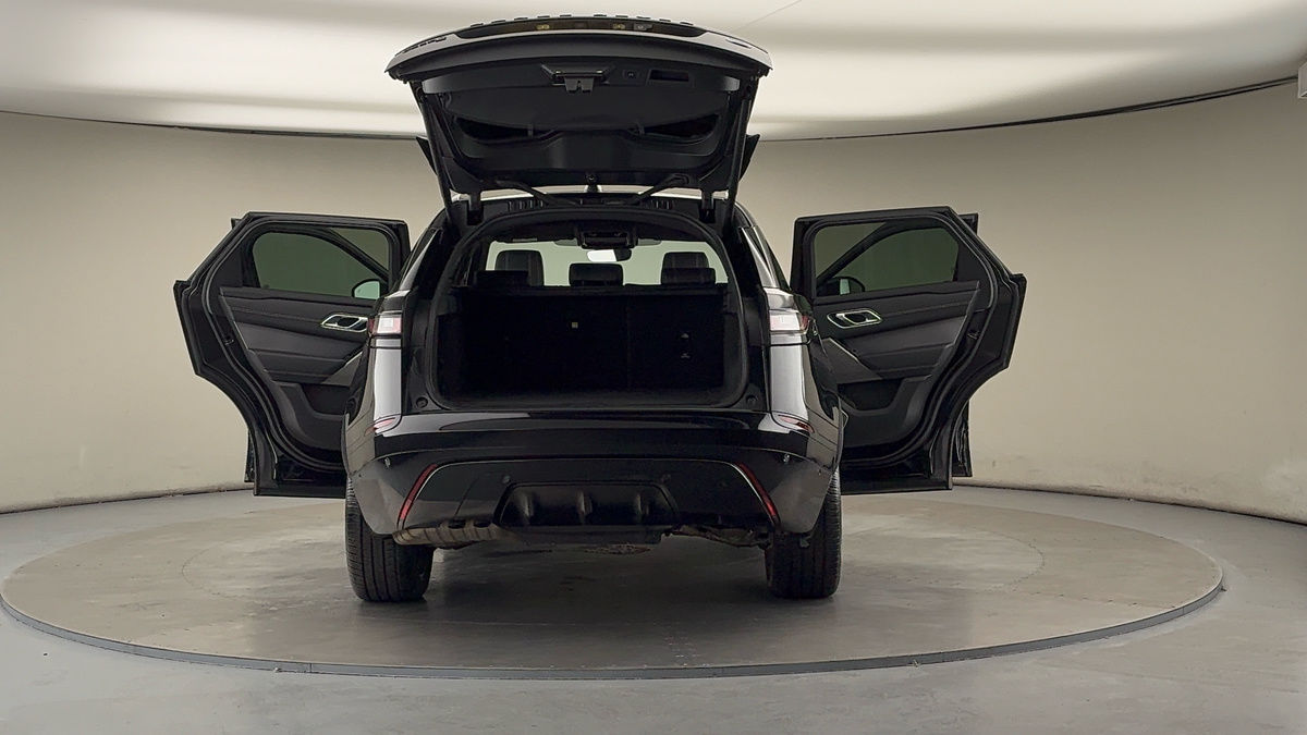 More views of Land Rover Range Rover Velar