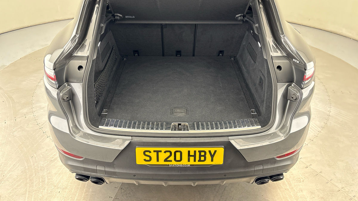 Porsche Cayenne Image 11