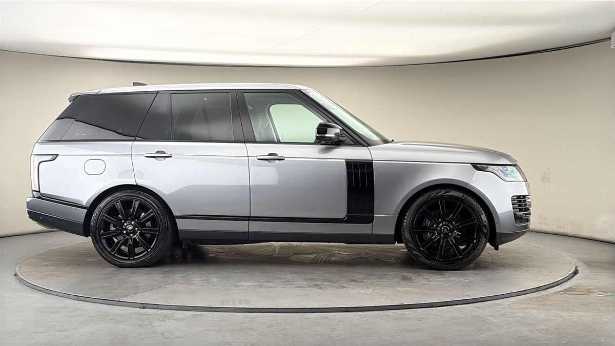 More views of Land Rover Range Rover
