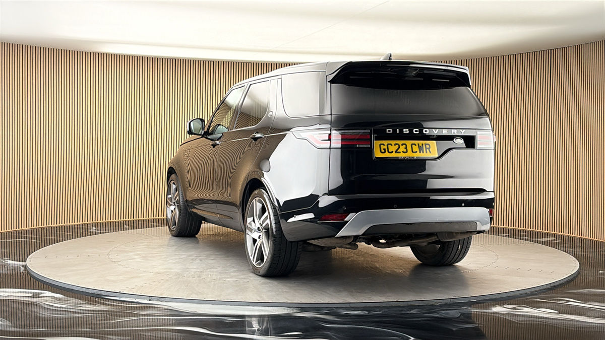 More views of Land Rover Discovery