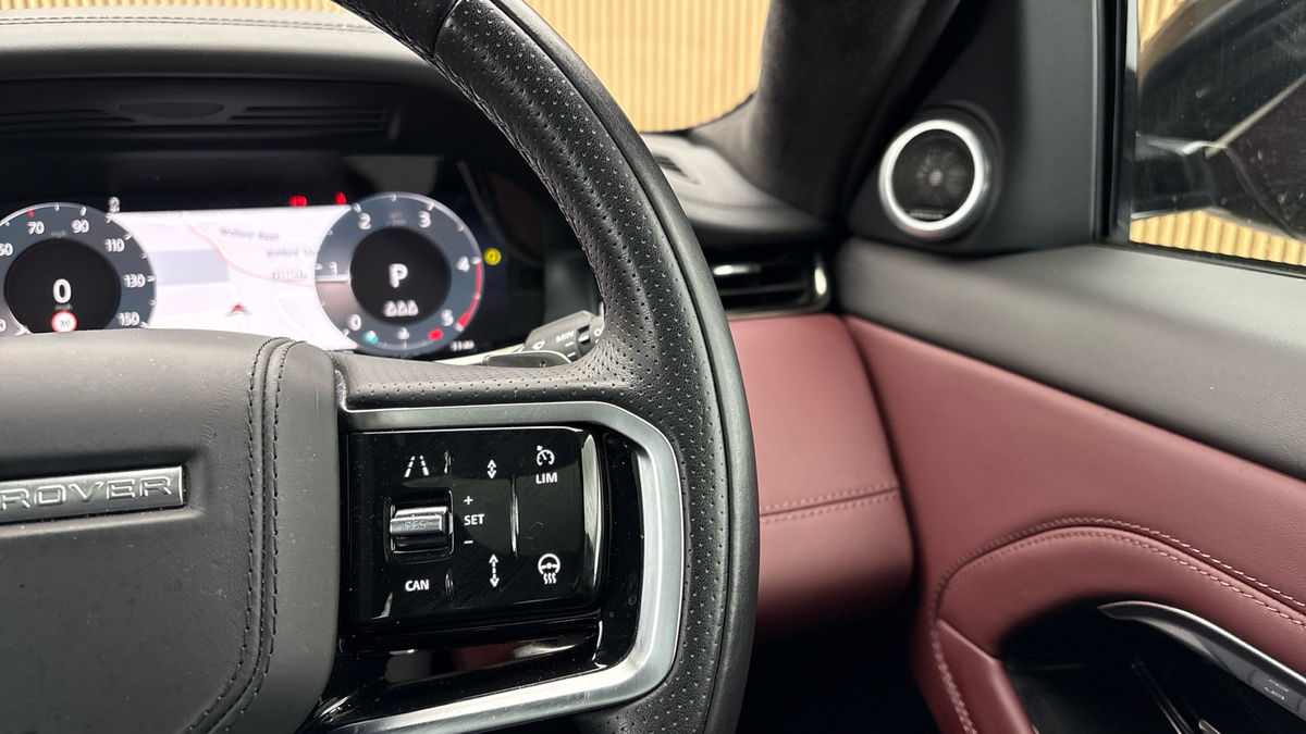 Land Rover Range Rover Evoque Image 14