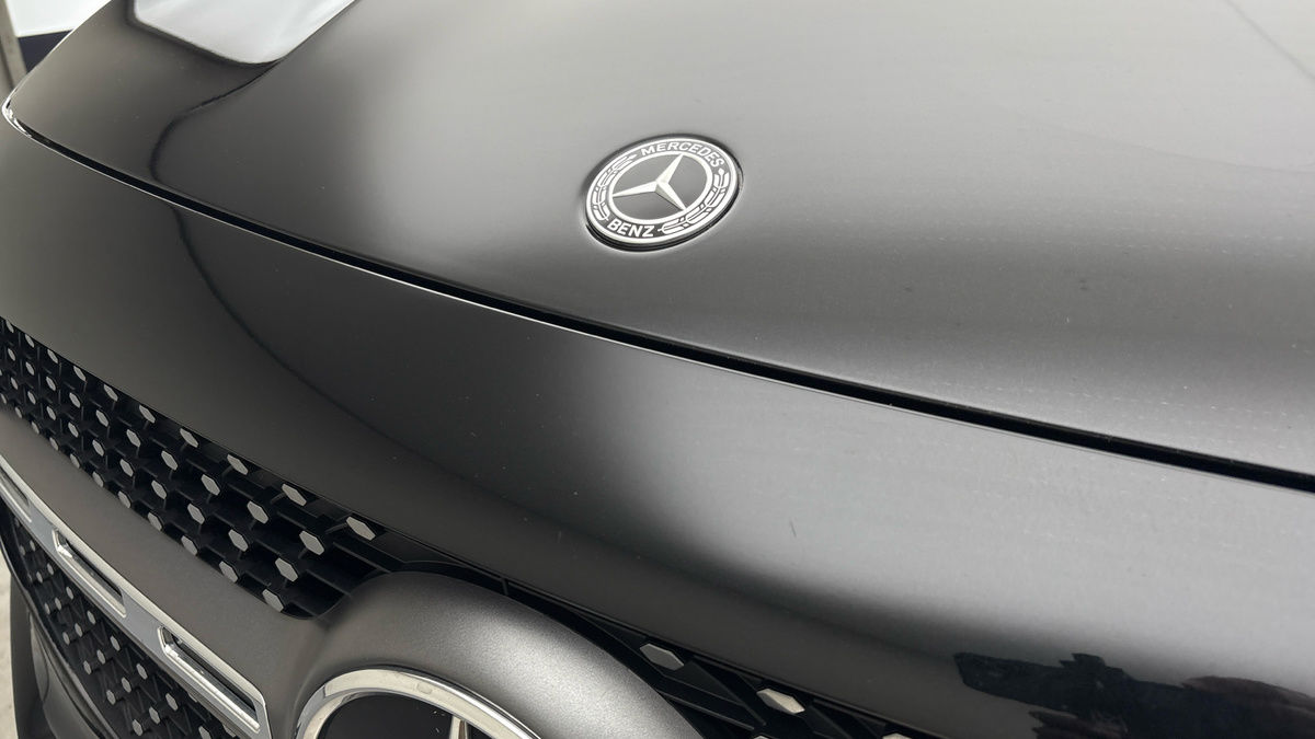 Mercedes-Benz GLB Image 24