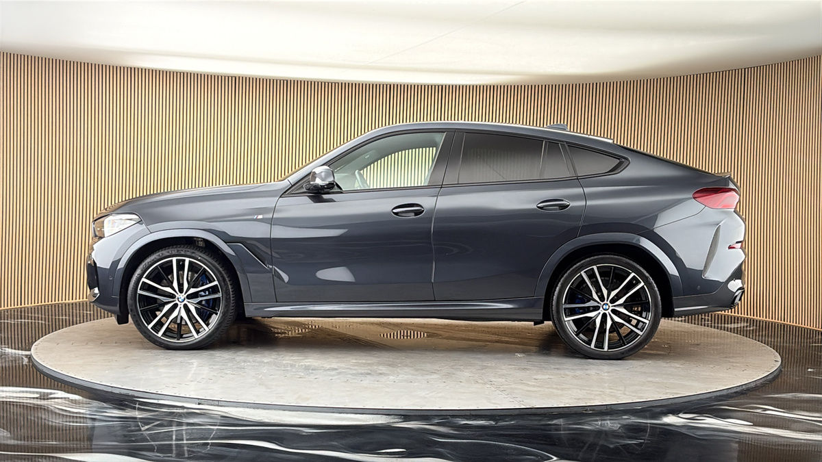 BMW X6 Image 15