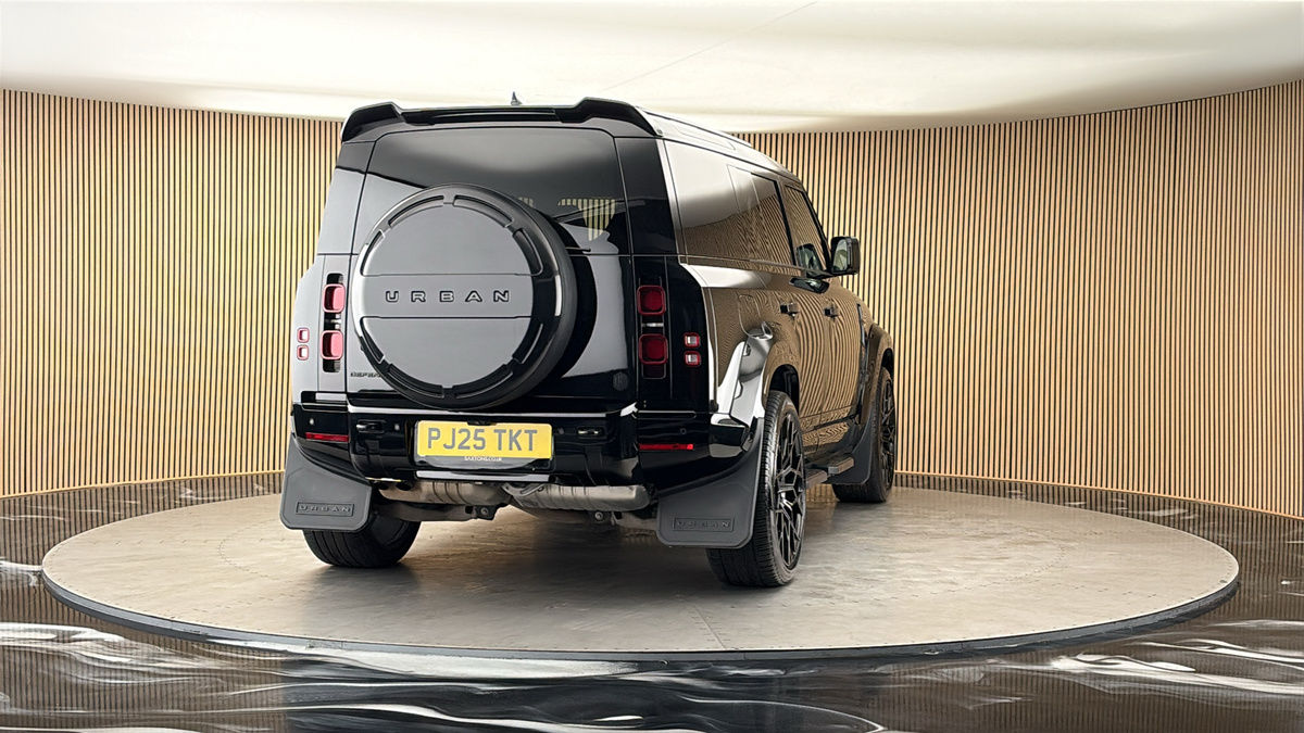 More views of Land Rover Defender 110