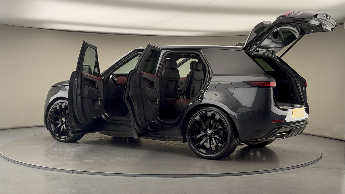 More views of Land Rover Range Rover Sport