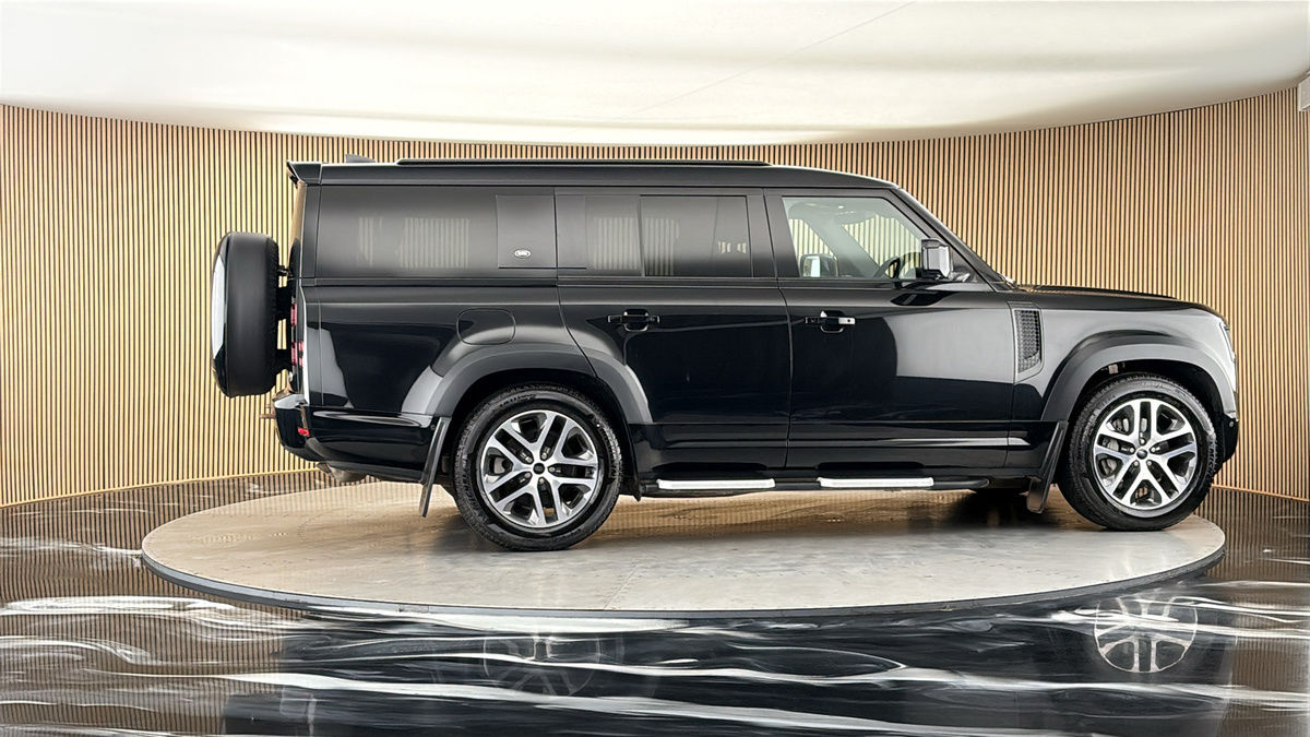 More views of Land Rover Defender 130