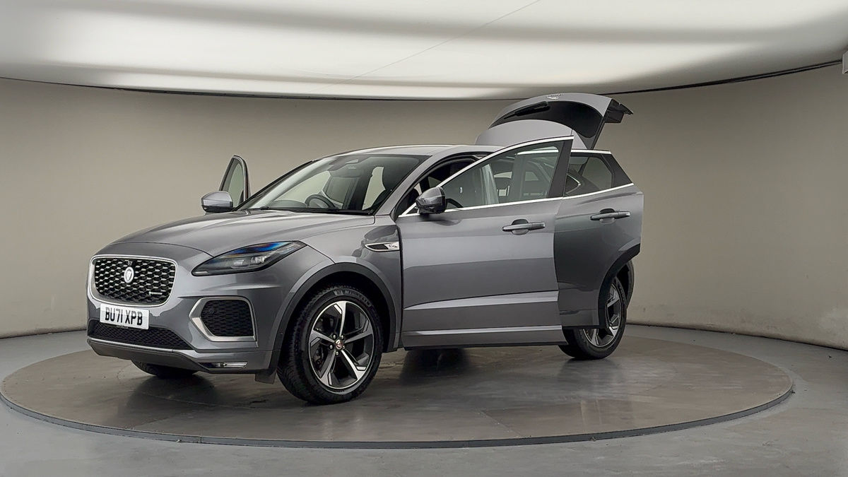 Jaguar E-PACE Image 22