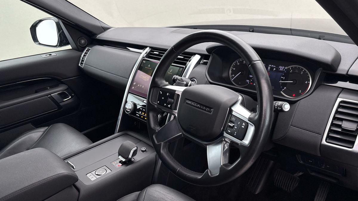 Land Rover Discovery Image 5