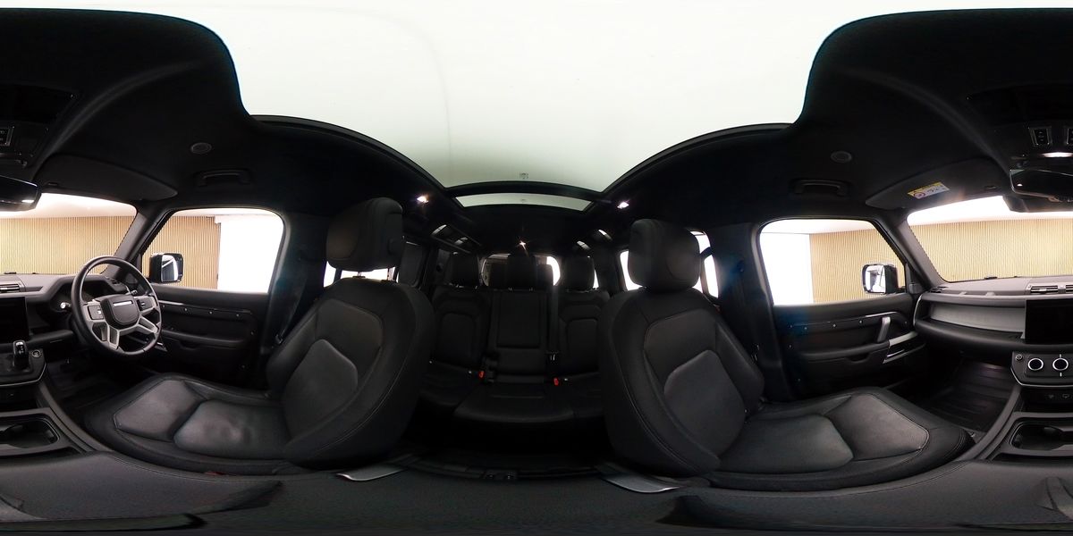 More views of Land Rover Defender 110