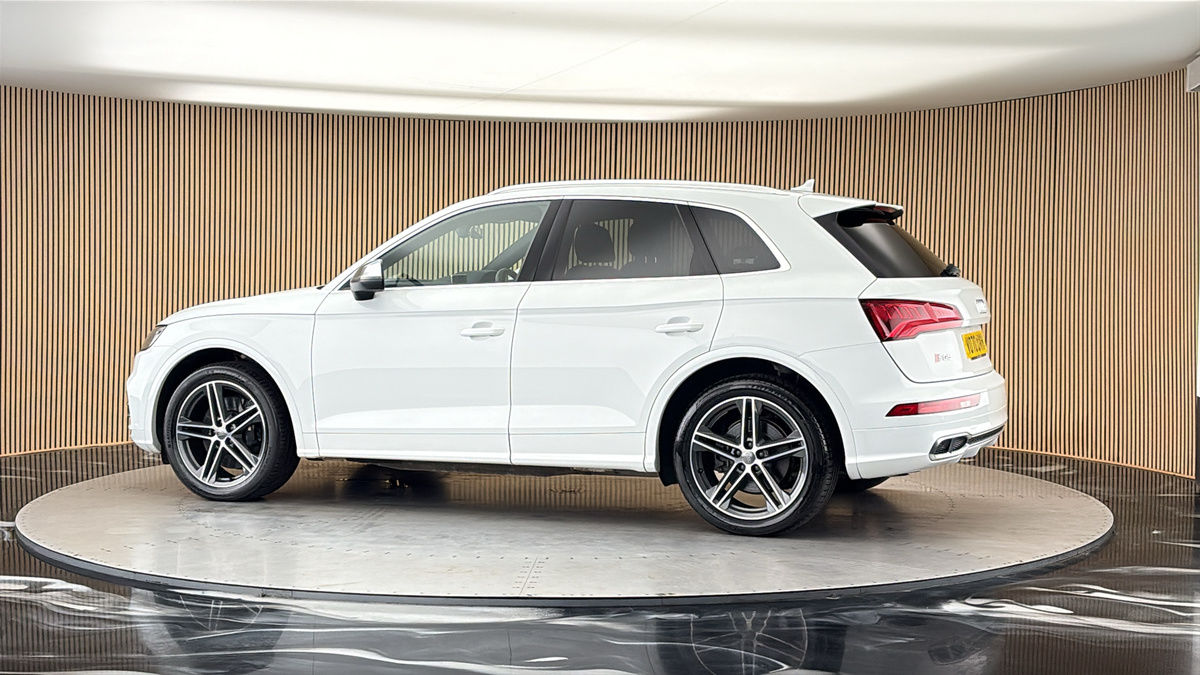 More views of Audi SQ5