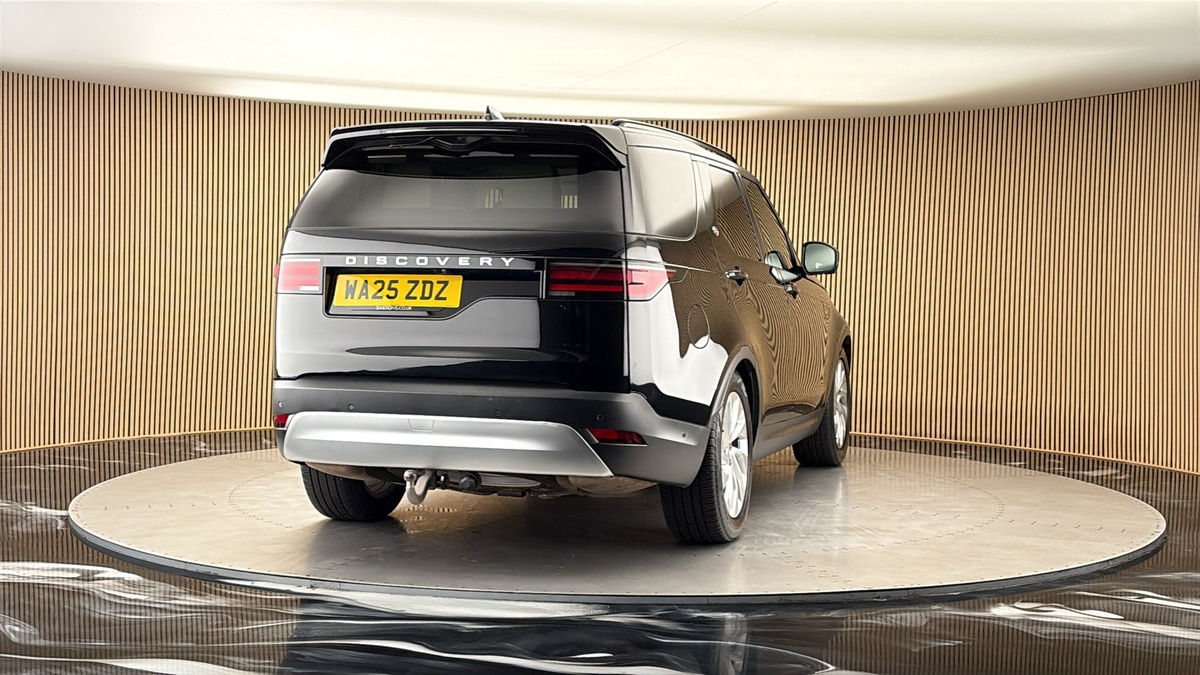 More views of Land Rover Discovery