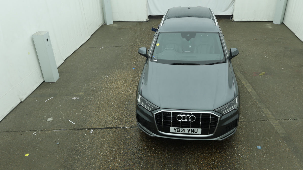 Audi Q7 Image 7