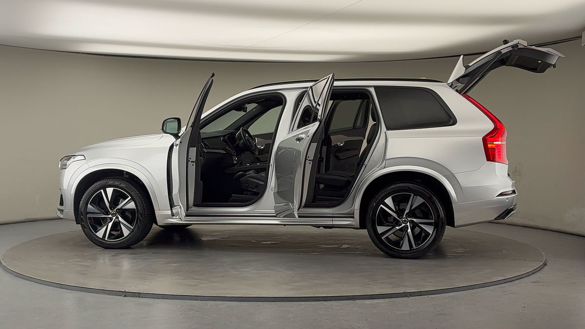 More views of Volvo XC90