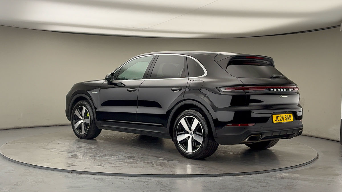 More views of Porsche Cayenne