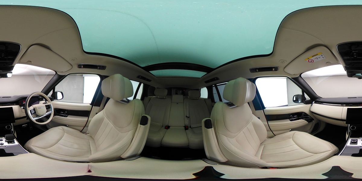 More views of Land Rover Range Rover