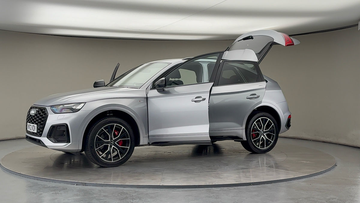 More views of Audi Q5