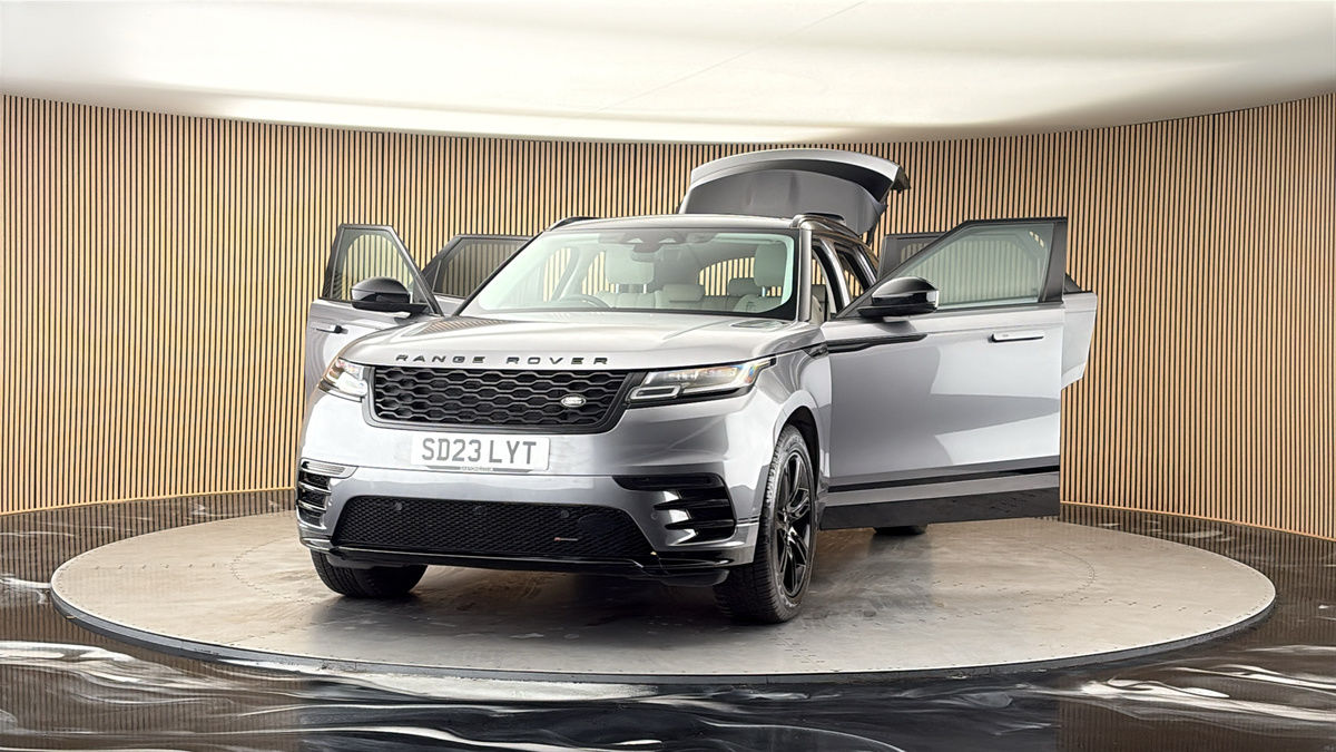 More views of Land Rover Range Rover Velar