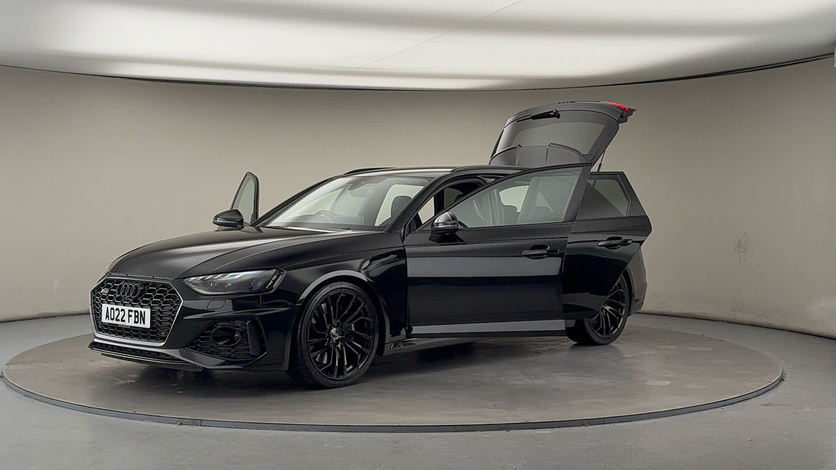 Audi RS4 Avant Image 22