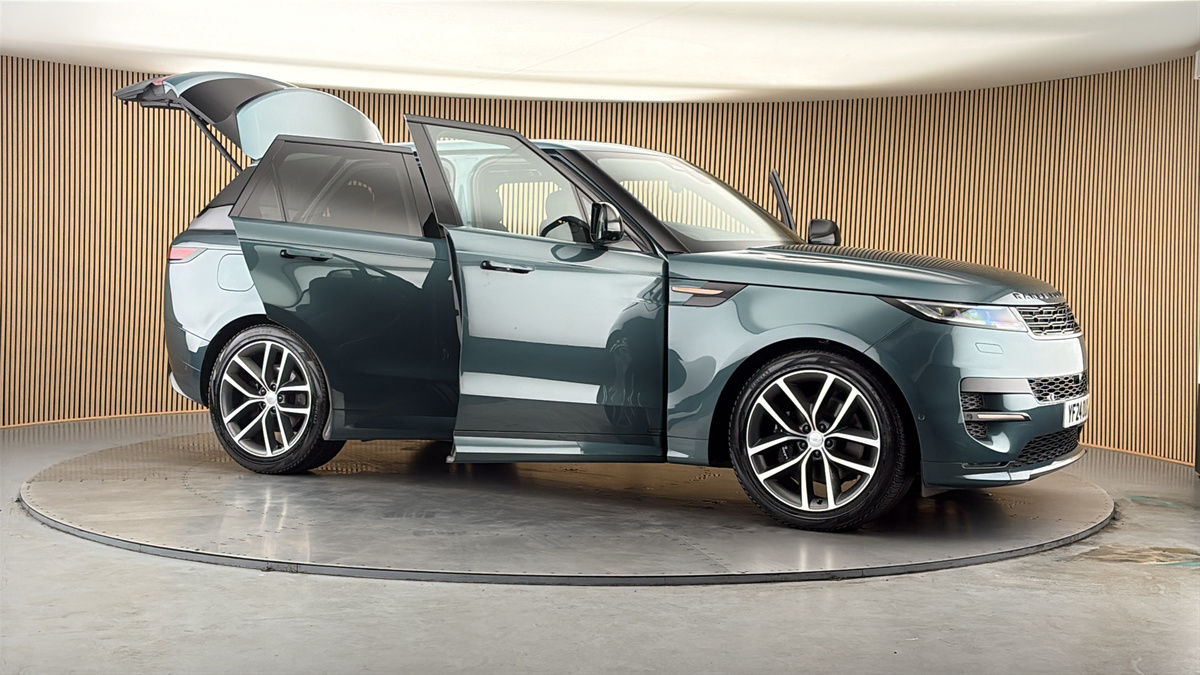 More views of Land Rover Range Rover Sport