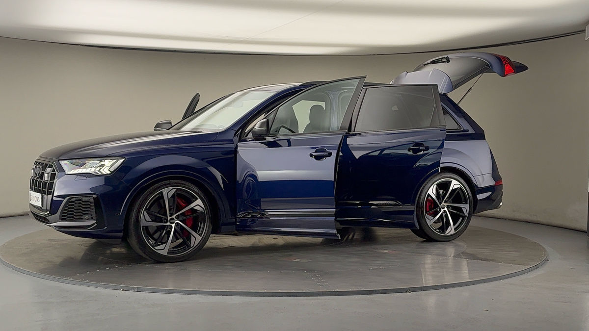 More views of Audi SQ7