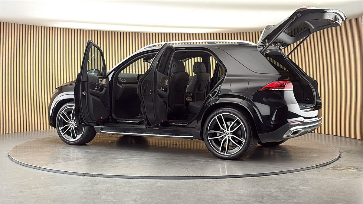 More views of Mercedes-Benz GLE
