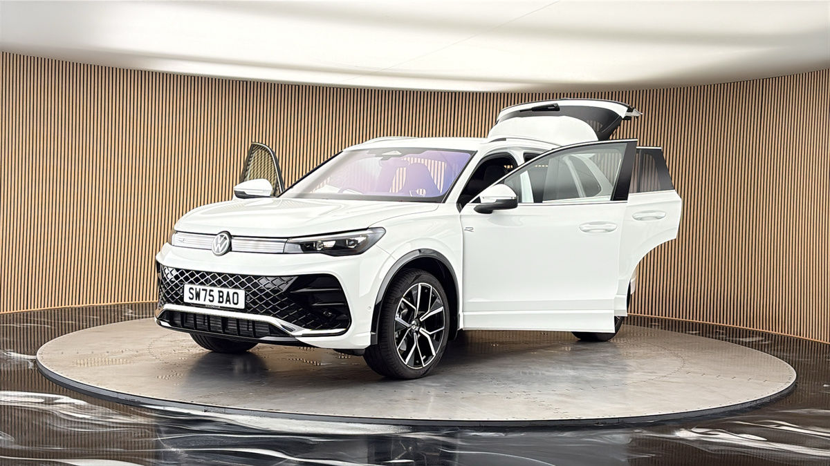 More views of Volkswagen Tiguan
