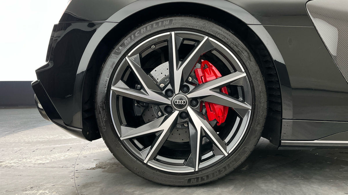 Audi R8 Image 10