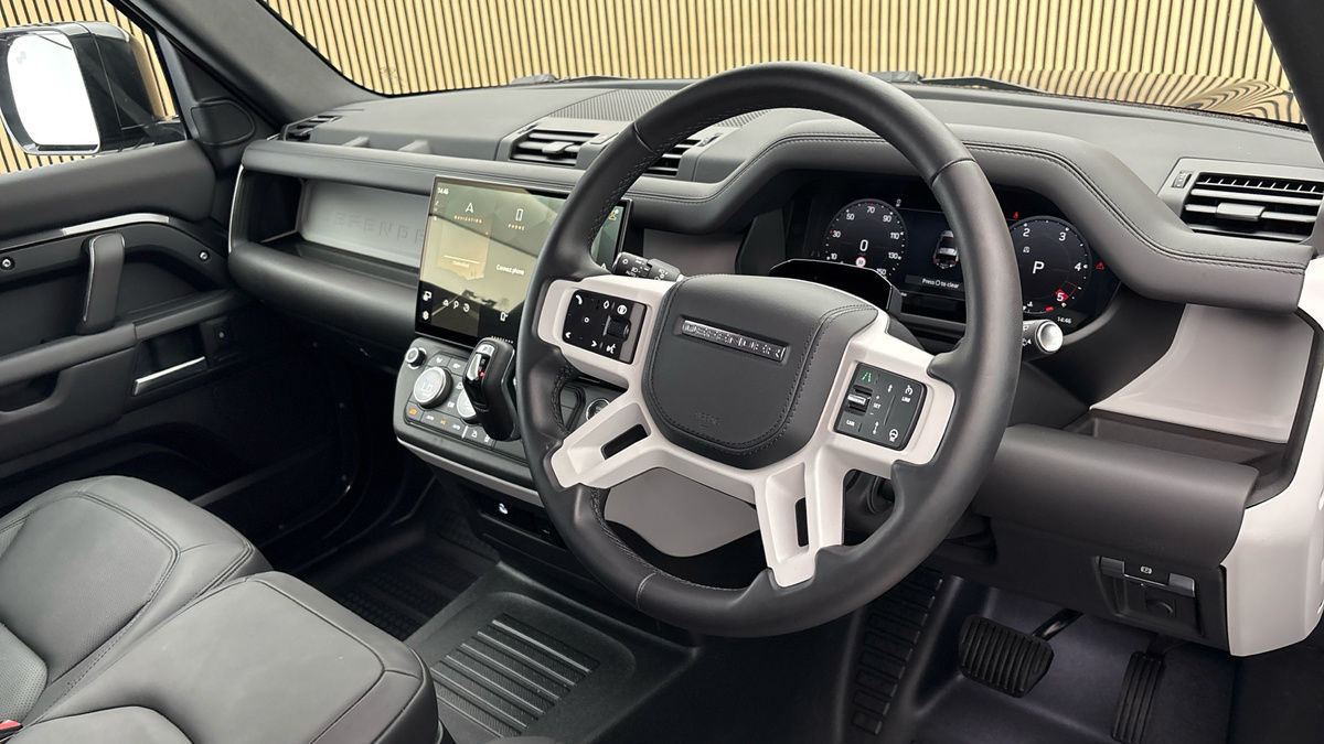 Land Rover Defender 90 Urban Image 5