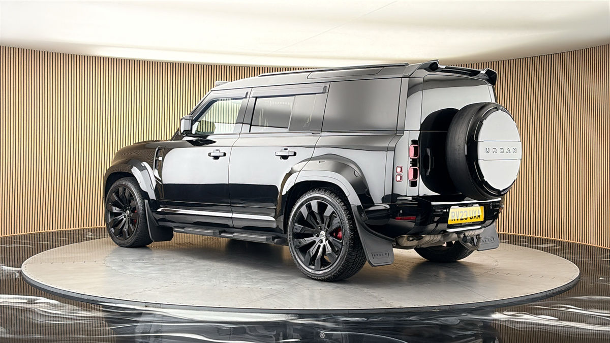 More views of Land Rover Defender 110