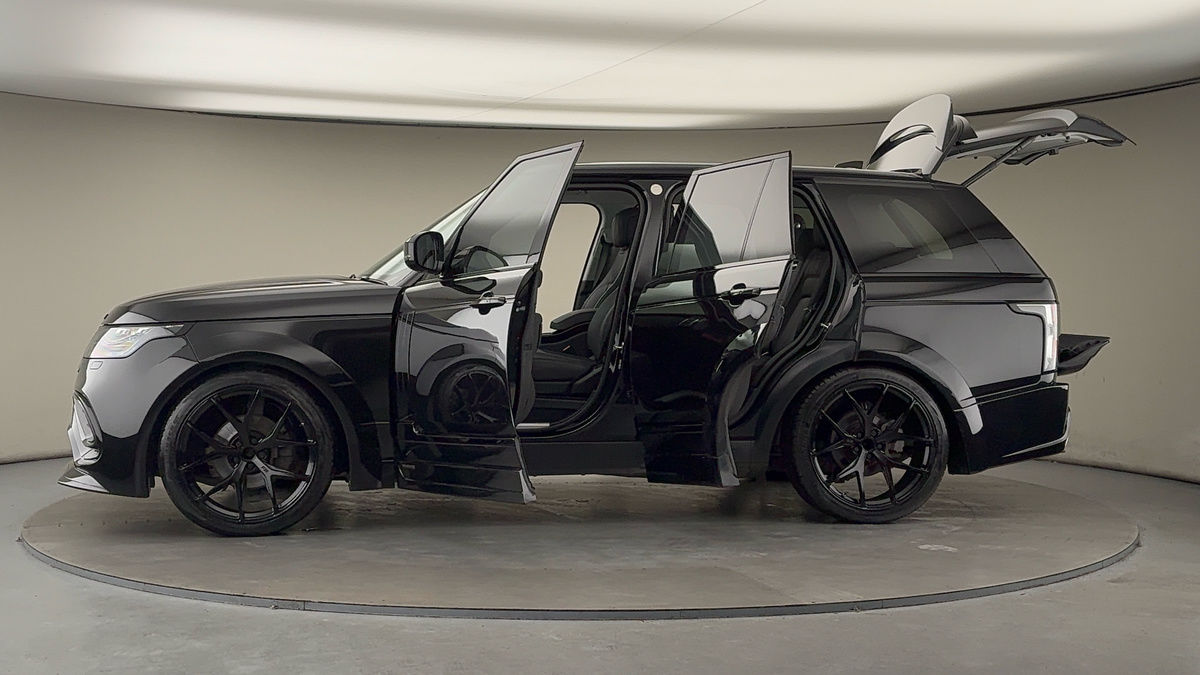 More views of Land Rover Range Rover