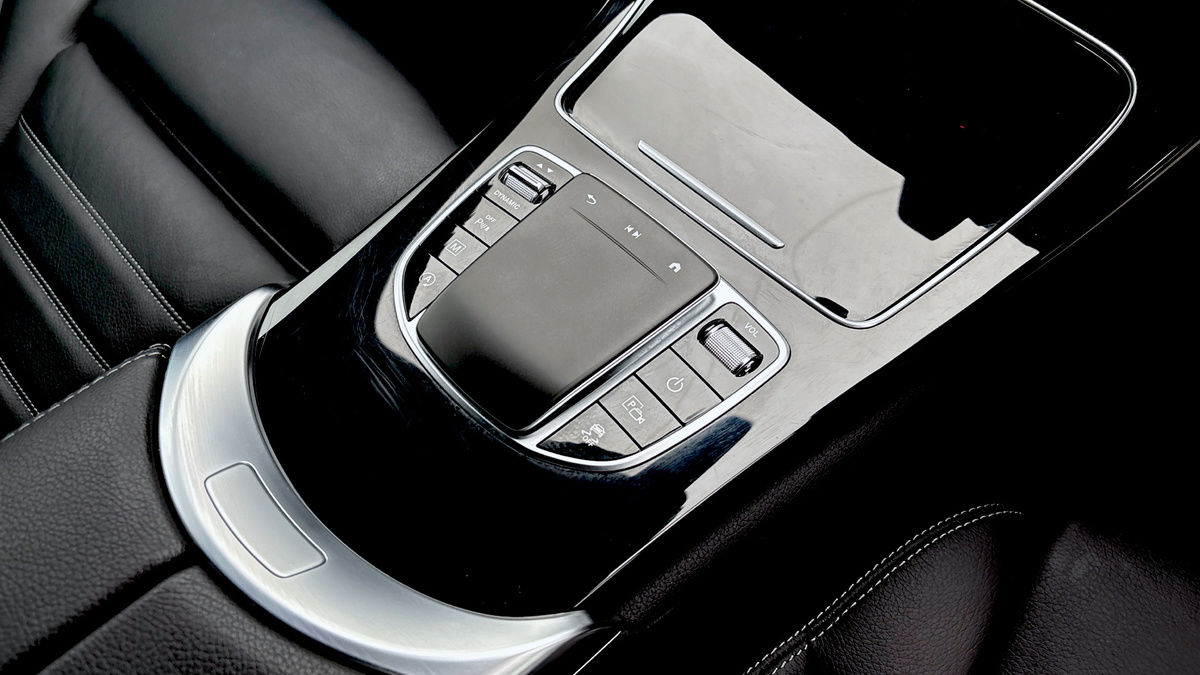Mercedes-Benz GLC Image 6