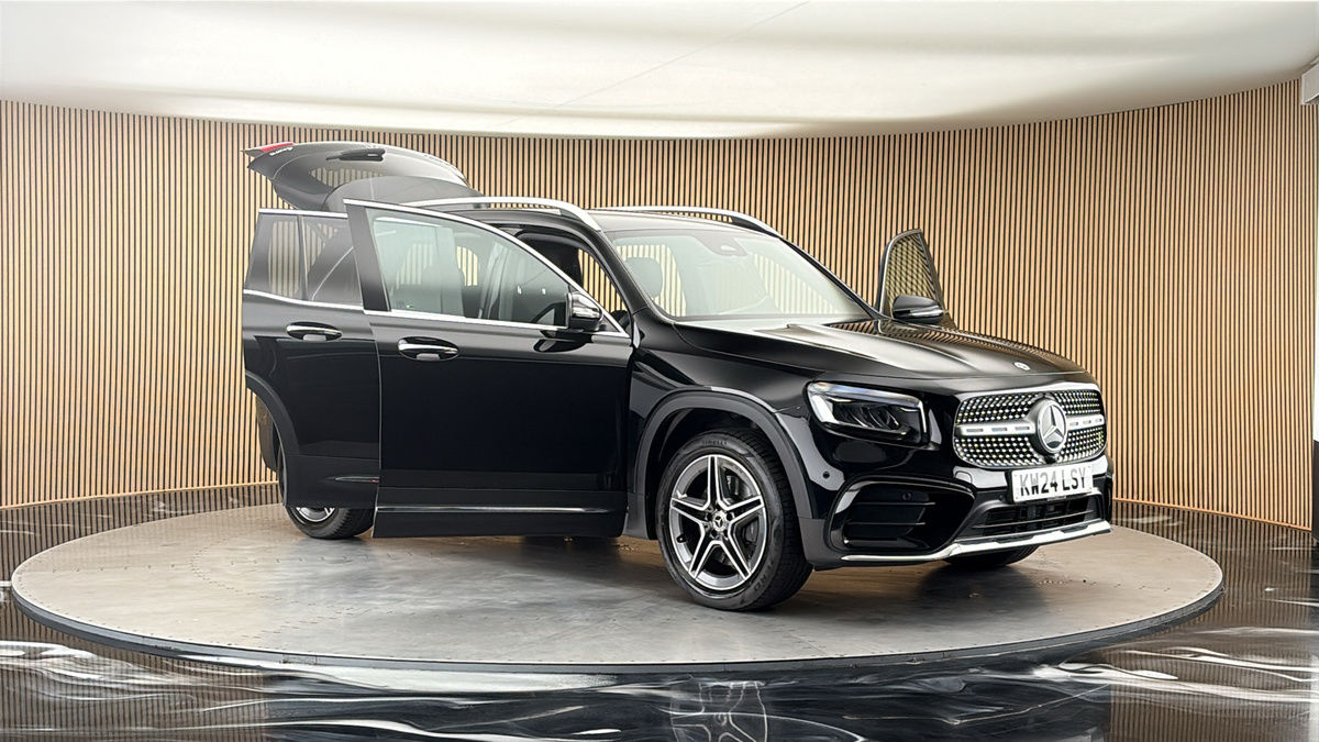 More views of Mercedes-Benz GLB