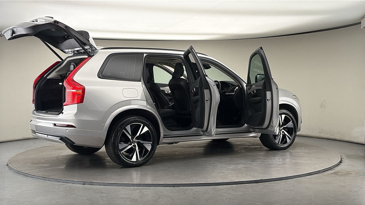 More views of Volvo XC90