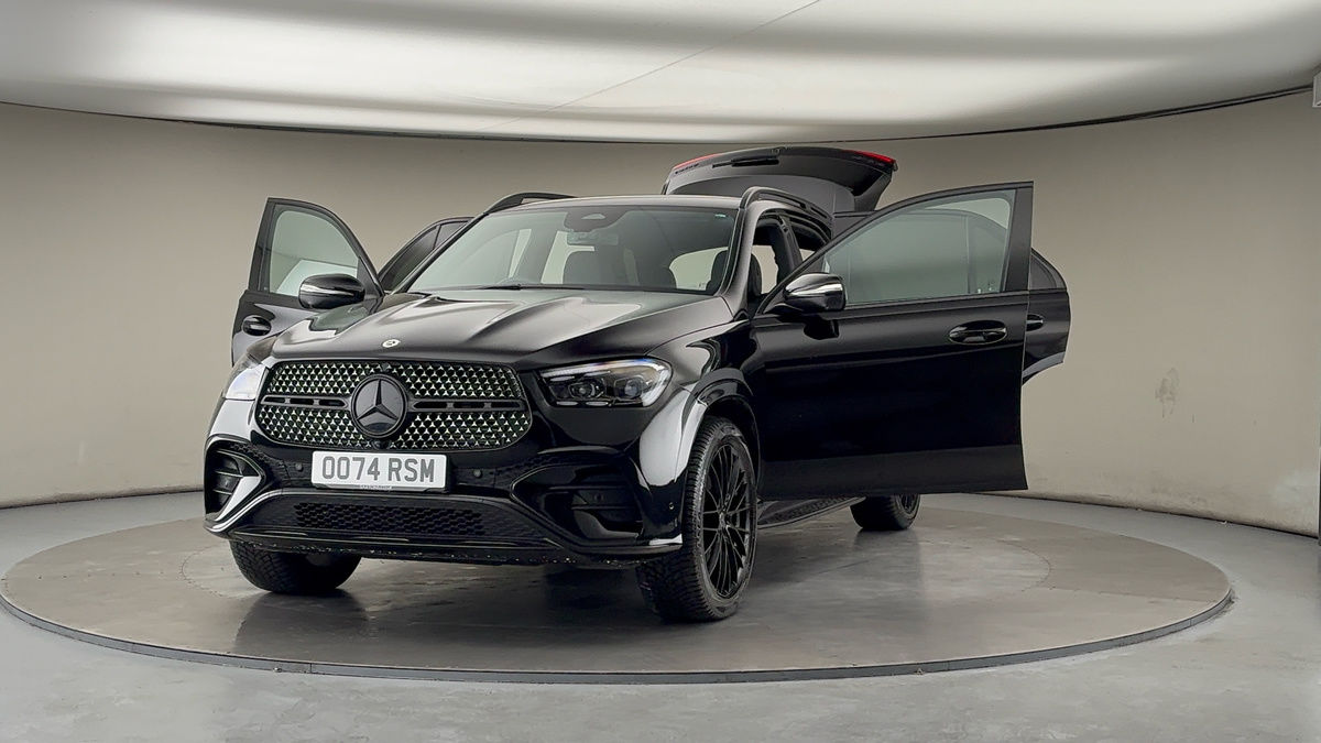 More views of Mercedes-Benz GLE