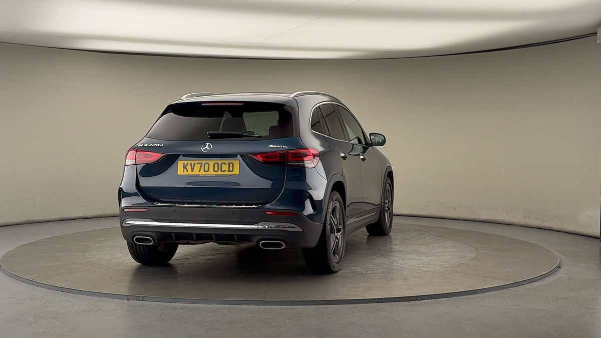 More views of Mercedes-Benz GLA